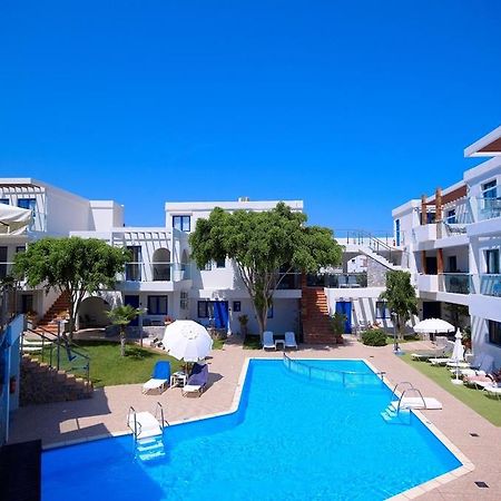 Minos Village Hotel Agia Marina  Luaran gambar