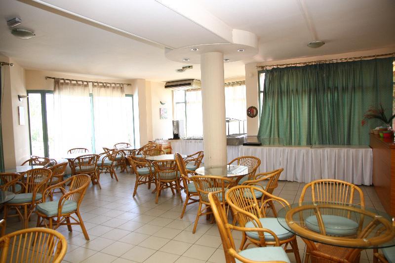 Minos Village Hotel Agia Marina  Luaran gambar